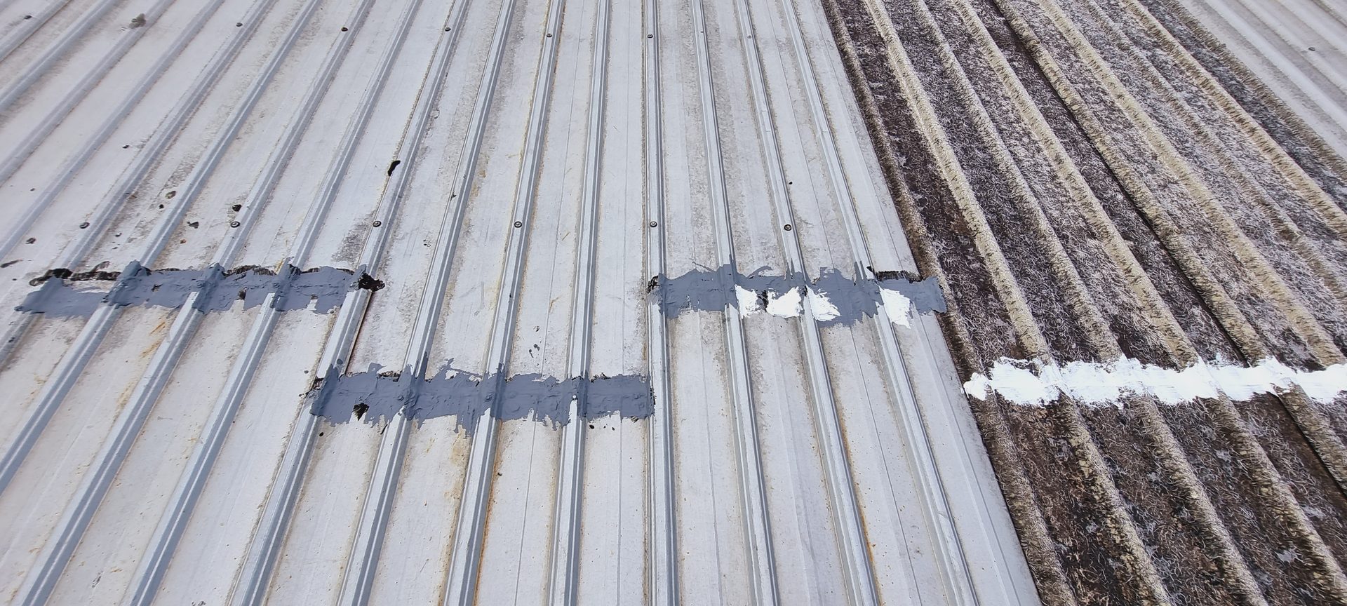 เปรียบเทียบหลังคาเมทัลชีท Lat-roof กับ Klip-lock